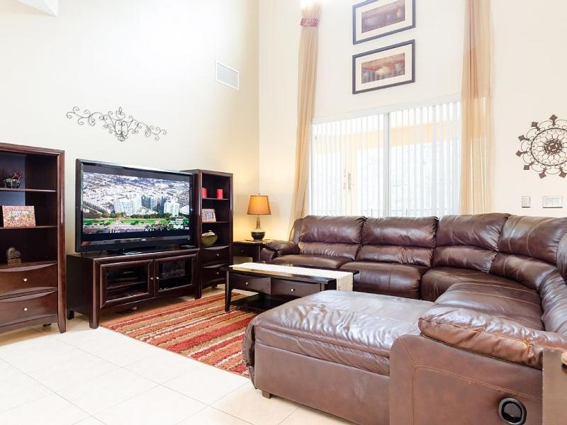 Southern Comfort Private Pool Spa Near Disney! villa - image 8