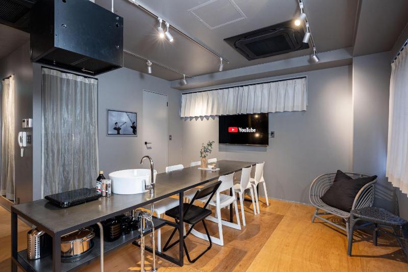 Bijou Suites Velvet - image 10