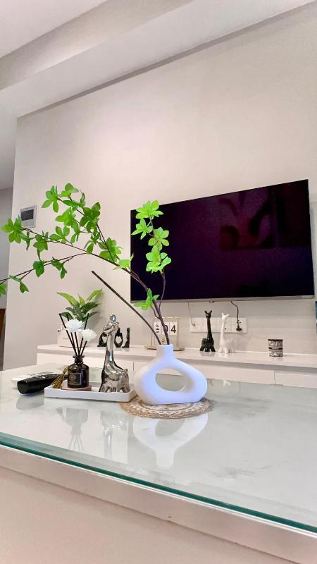Spacious Home - image 1