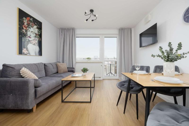 Ursynów Apartment with Desk & Balcony by Noclegi Renters - image 1