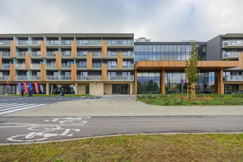 Ursynów Apartment with Desk & Balcony by Noclegi Renters - image 7