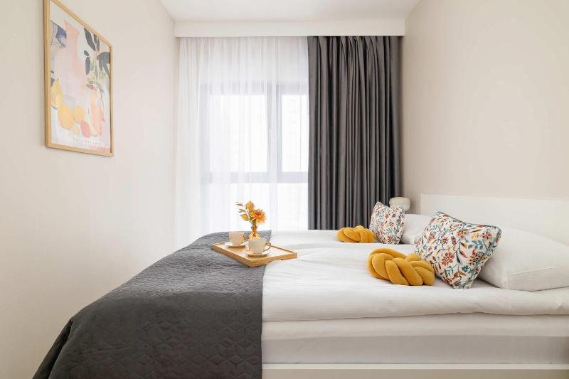 Stylish Apartment in a Modern Development 800 m from Spodek by Noclegi Renters - image 18