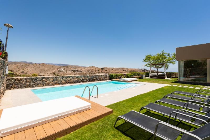 Premium House with Private Heated Pool and Bbq - image 19