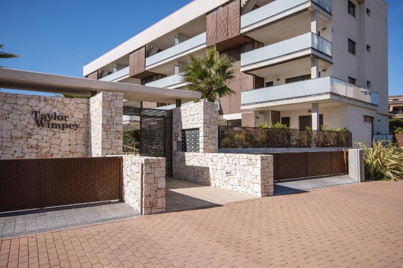 Arenal Dreams - image 29
