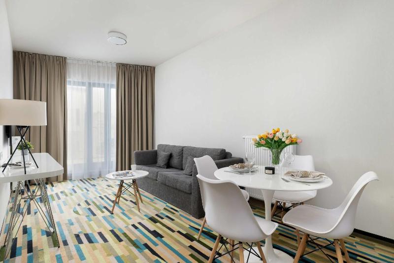 Baltic Park - Apartament z Balkonem i Parkingiem by Noclegi Renters - image 2