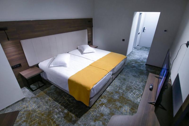 Hotel Europeca - image 11