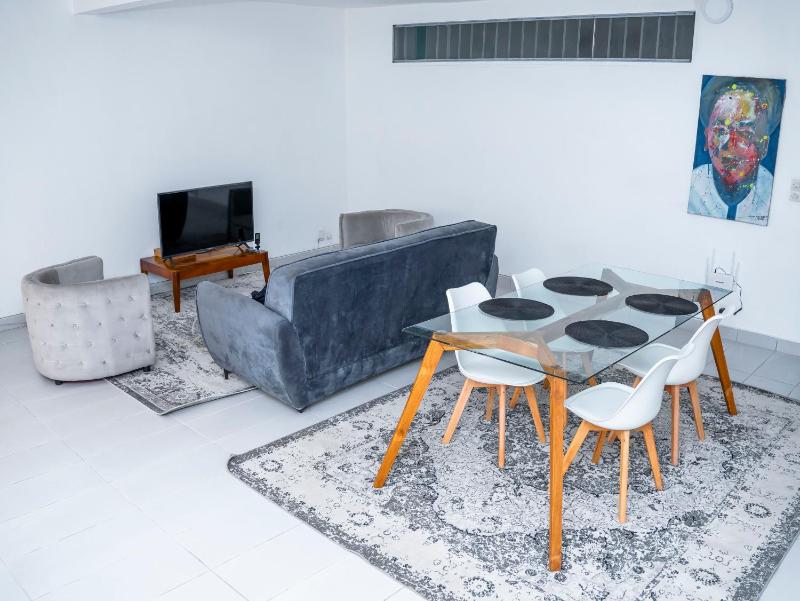 Appart Cosy avec Bureau et Balcon - Haie Vive - image 15
