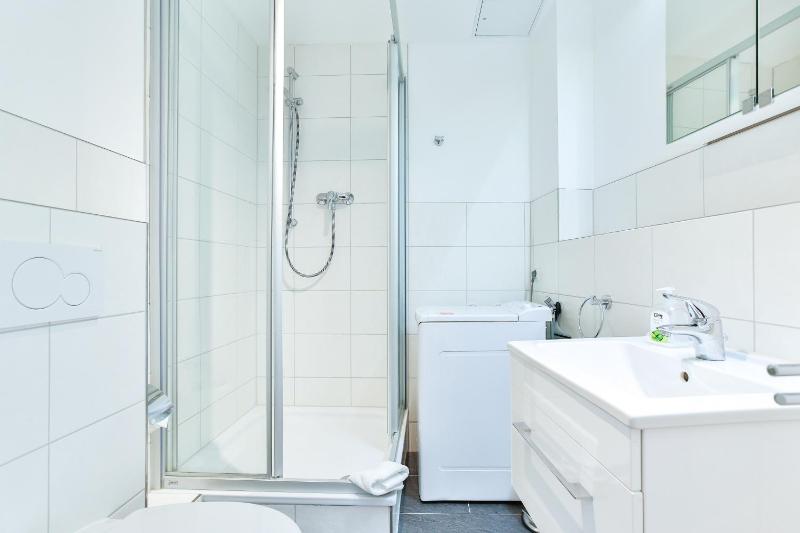 Riverside Apartments - image 29