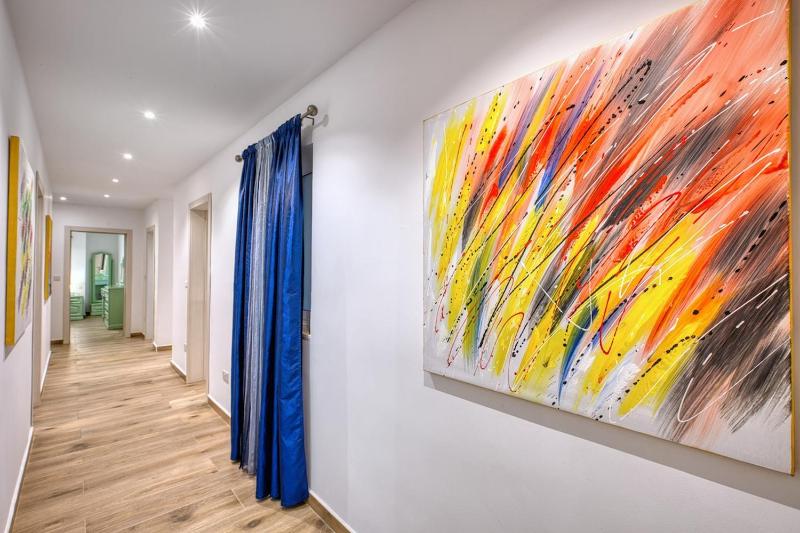 Modern 3 Bedroom Apartment in the Heart of Sliema - image 6