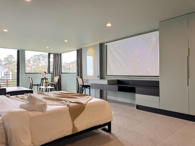 Lux Nest Residence - image 21