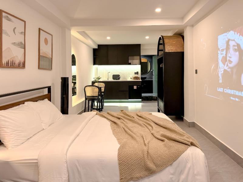 Lux Nest Residence - image 17