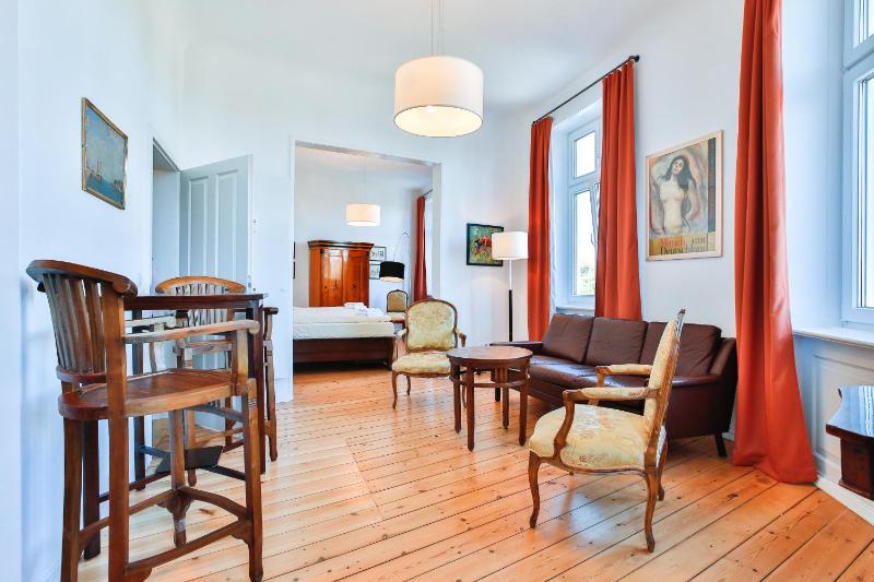 Riverside Apartments - image 15