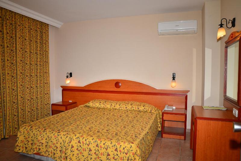 One-Bedroom Apartment (2 Adults) image 2