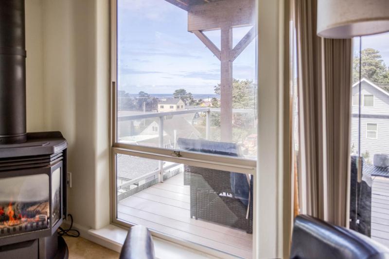 Moonlit Beach House - image 24
