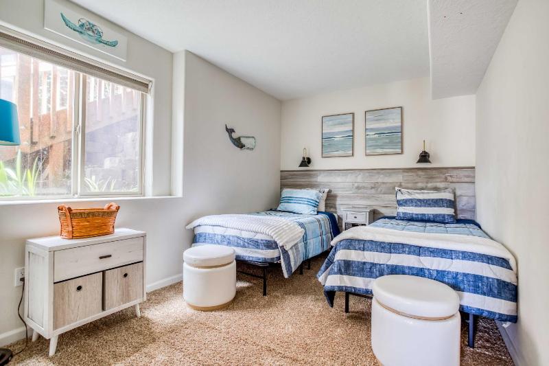 Moonlit Beach House - image 47