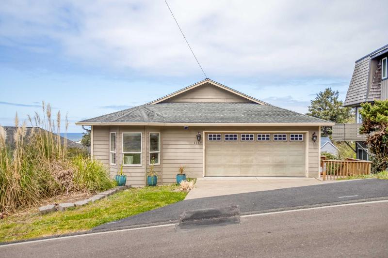 Moonlit Beach House - image 6