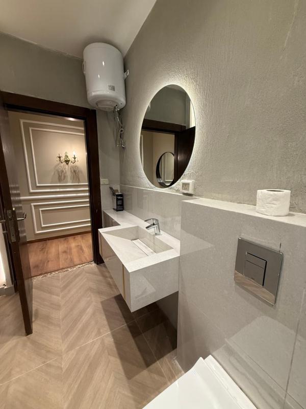 amazing rooftop-studio at abdoun 702 - image 5