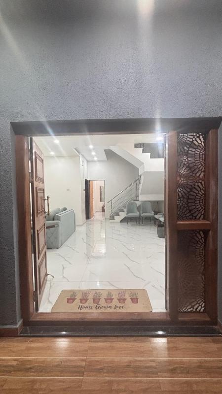 Star Villa - image 22