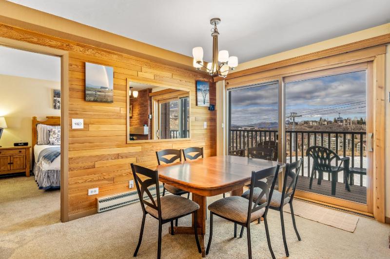 Bear Claw 203 - True Ski-in Ski-out Access Slope Views & Winter Shuttle! - image 15