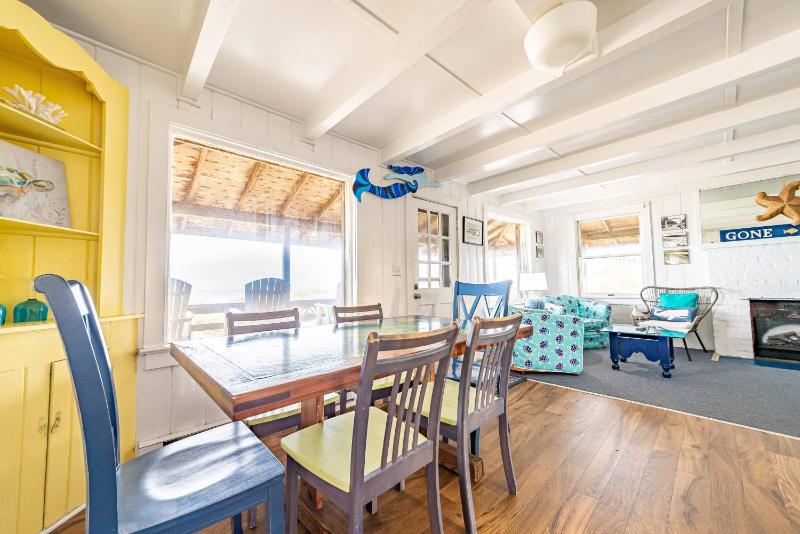 The Roaring 20's - KDH MP 6 Historic Oceanfront Cottage Sunrise Views Pets OK Flex Stays - image 23