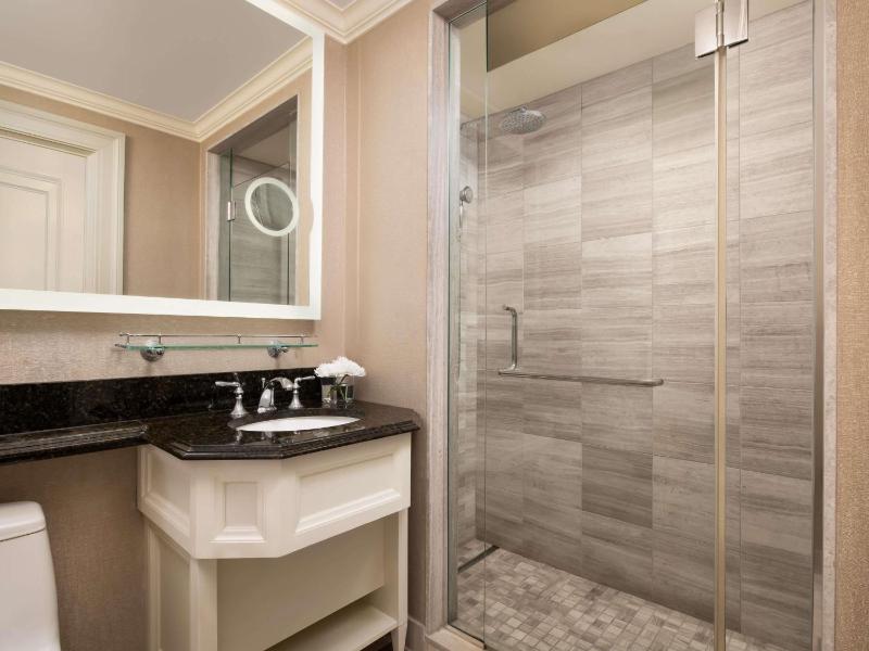 Fairmont Chateau Laurier - image 2
