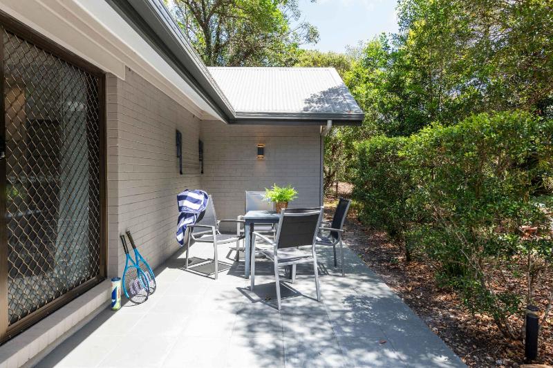 Bayshore Bungalow 8 - Oceanstays - image 8