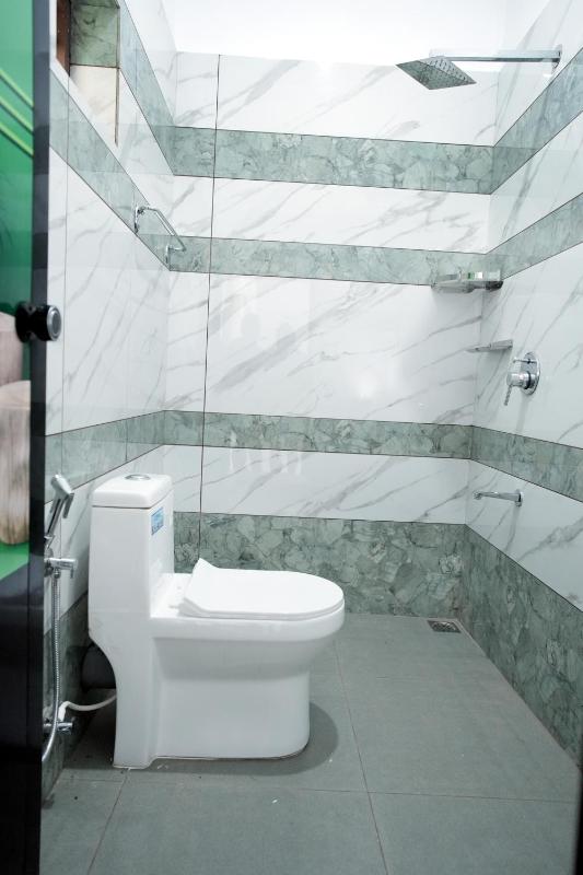 PATHIRAMANAL SERVICE VILLAS - image 5