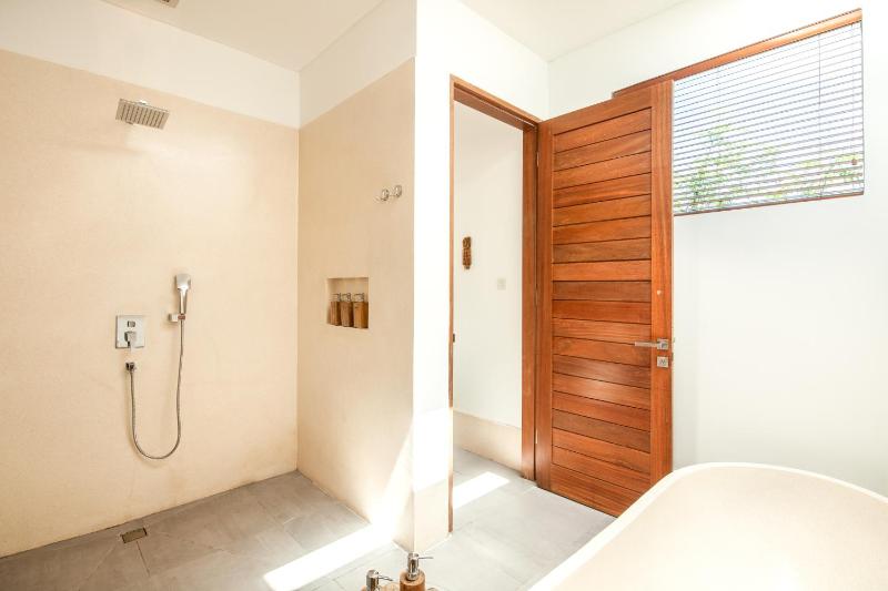Exquisite 4BR Haven 5min Stroll to Beach Canggu - image 4