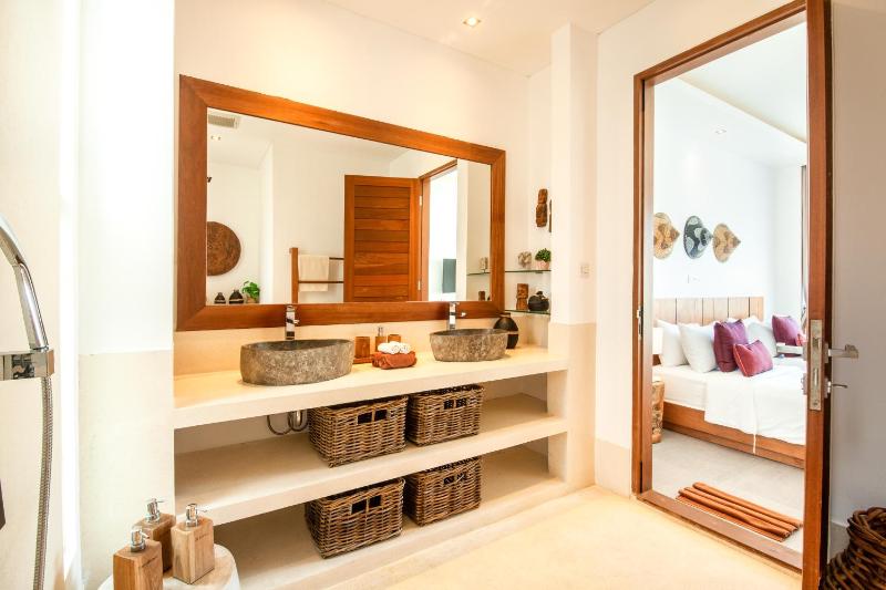Exquisite 4BR Haven 5min Stroll to Beach Canggu - image 42