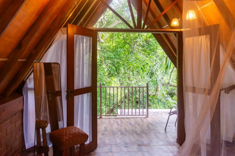 Green Forest Cabanas - Ella - image 24