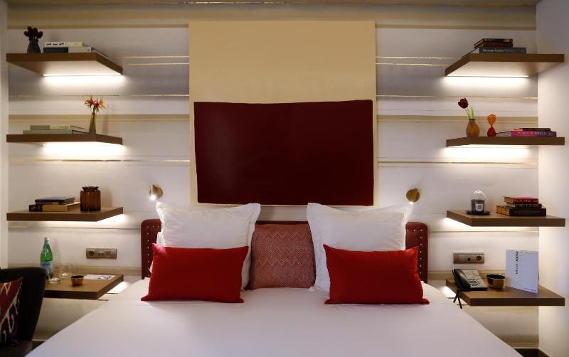 Two Connecting Double Rooms image 4