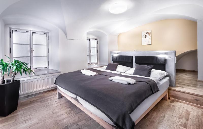 Apartment with Whirlpool image 2