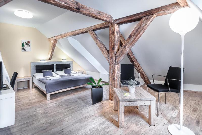 Double Room with View image 4