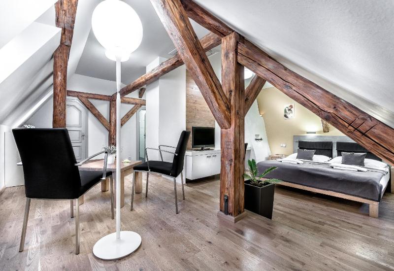 Double Room with View image 2