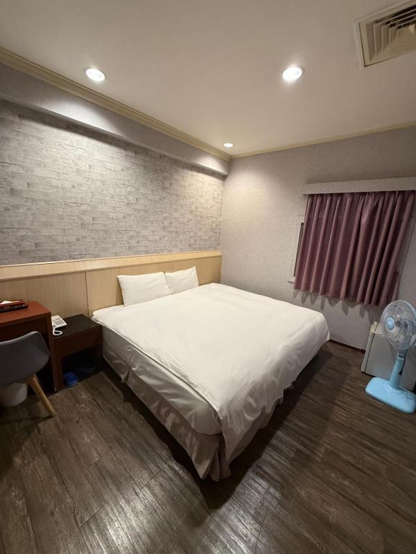 The Prince Hotel - image 8