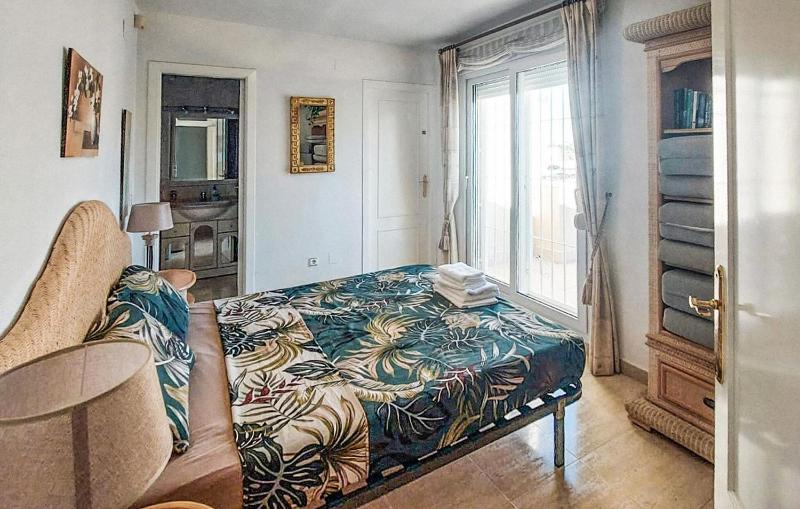 Nice Home In Orihuela Costa - image 6