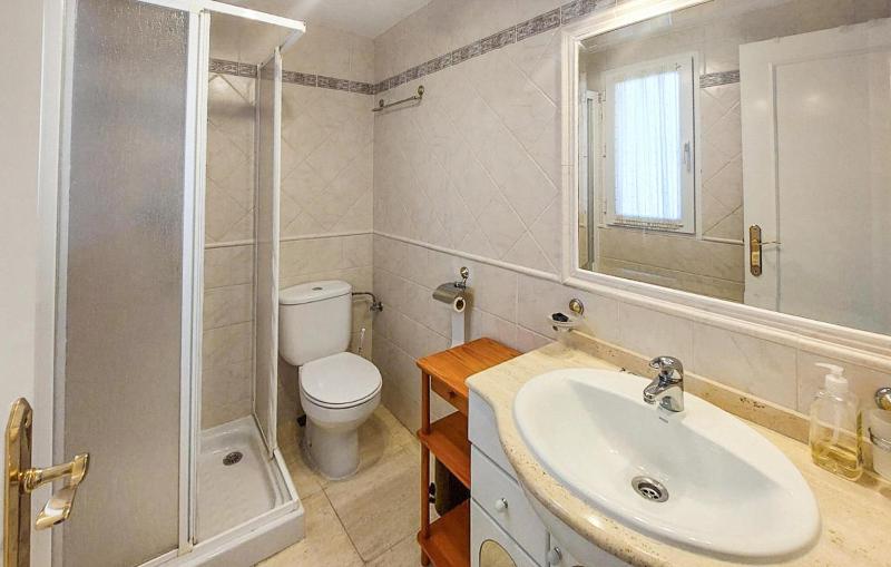 Nice Home In Orihuela Costa - image 16
