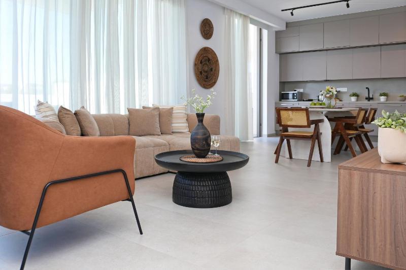 Princess Margaret Luxury Villa - image 10