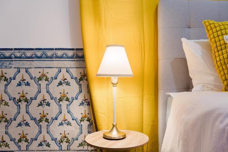 Heart of Lisbon Luxury Stay for 10 wAC - image 4