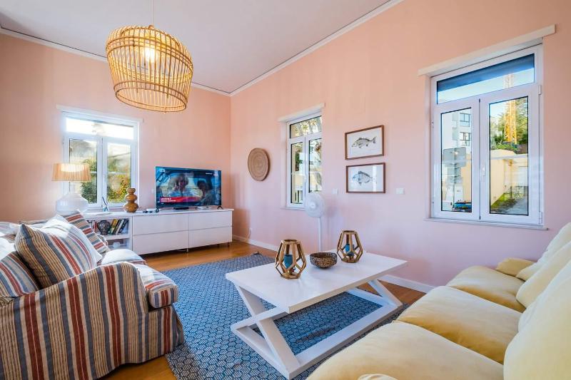 Saboia -Spacious Gorgeous Apartment - image 40