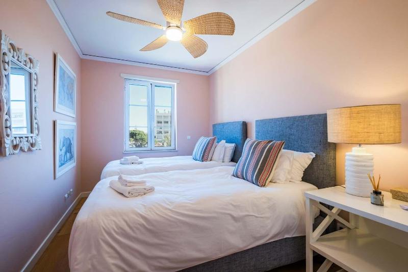 Saboia -Spacious Gorgeous Apartment - image 38