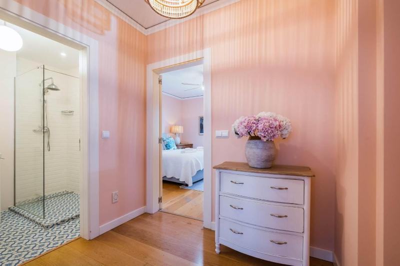 Saboia -Spacious Gorgeous Apartment - image 26