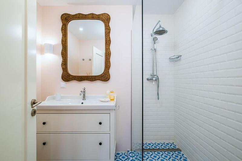 Saboia -Spacious Gorgeous Apartment - image 32
