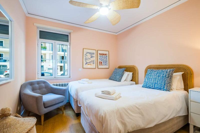 Saboia -Spacious Gorgeous Apartment - image 24