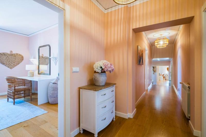 Saboia -Spacious Gorgeous Apartment - image 46