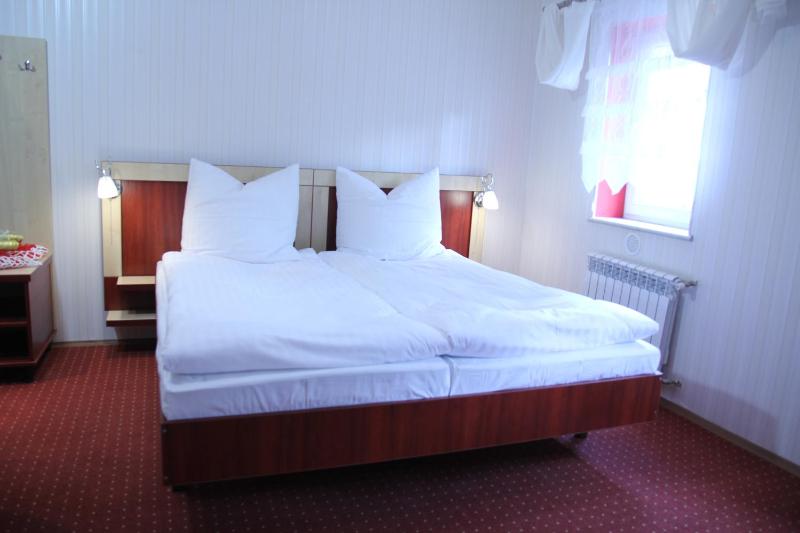 Double Room - Disability Access image 3