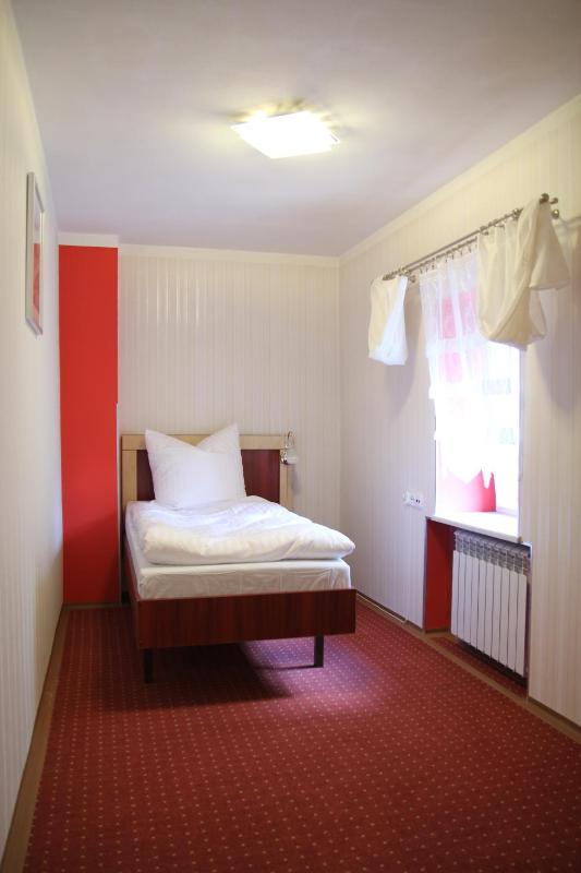 Double Room image 3