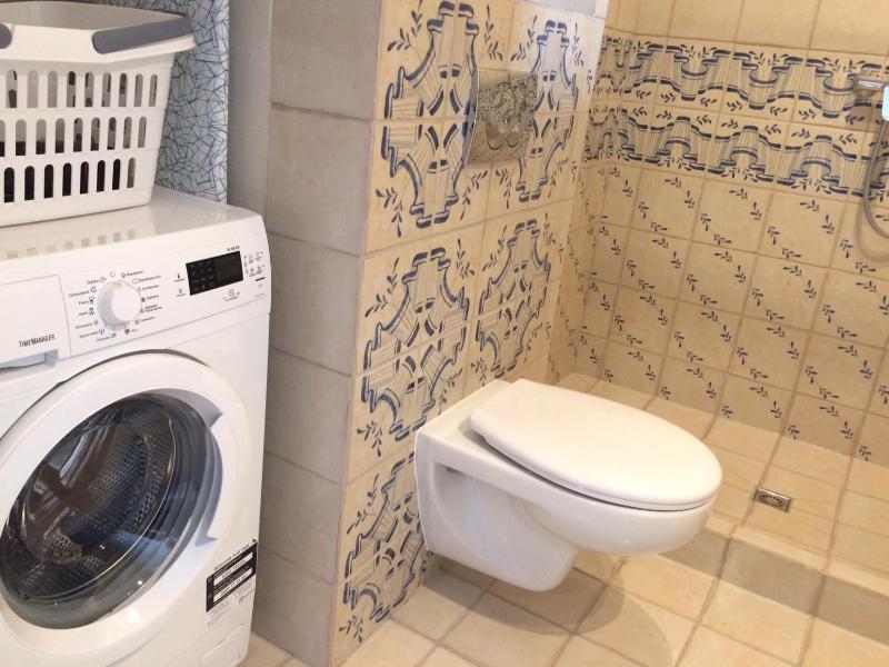 Apartment with Balcony image 4