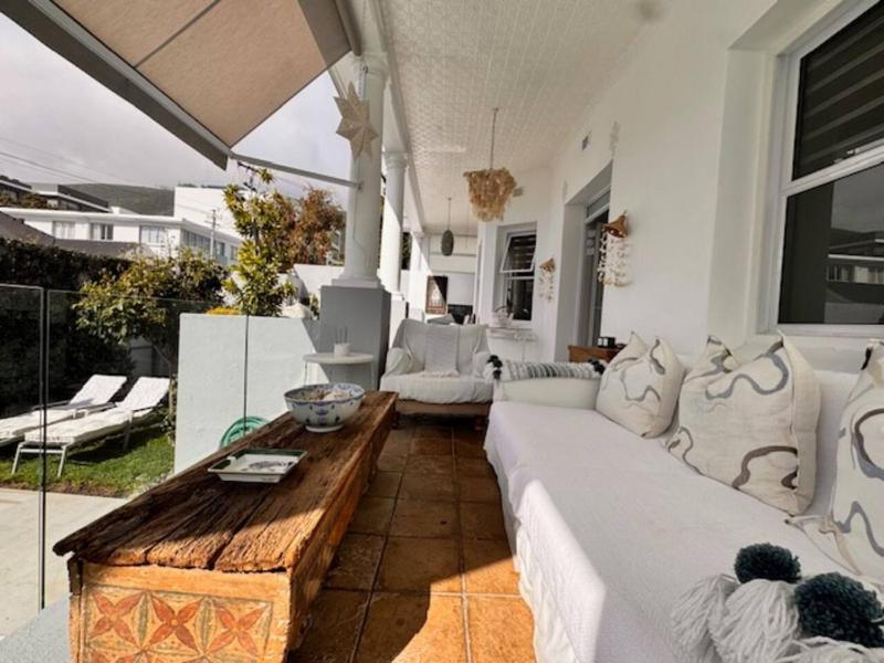 Charming Victorian Retreat - image 6