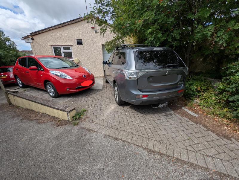 Bristol studio+kitchen+parking+private access - image 23